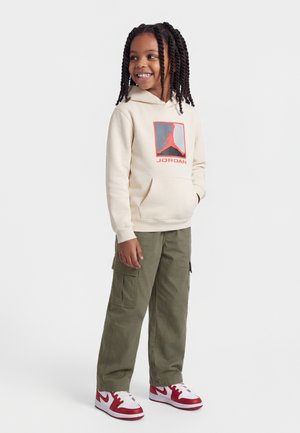 Jordan UNISEX mleczny