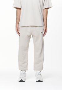 Pegador LOGO JOGGER - Træningsbukser - washed dust cream