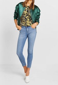 ONLY Vaqueros pitillo - light-blue denim