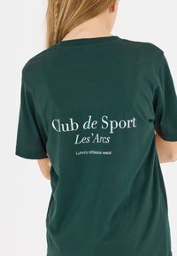 Les'Arcs KACHEDA - T-Shirt print - 3200 sea moss