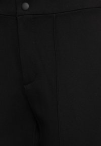 GAP Petite Tygbyxor - black