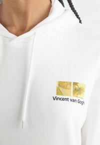 YOURTURN UNISEX - Pulover s kapuco - white