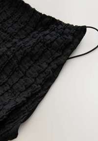 Topp - black