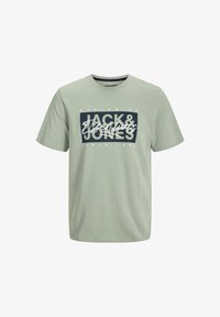 Unselected, iceberg green