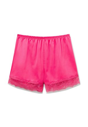 Roze satijnen shorts met een elastische tailleband en verfijnde kantversiering aan de onderrand, die een soepele textuur en een ontspannen pasvorm bieden.