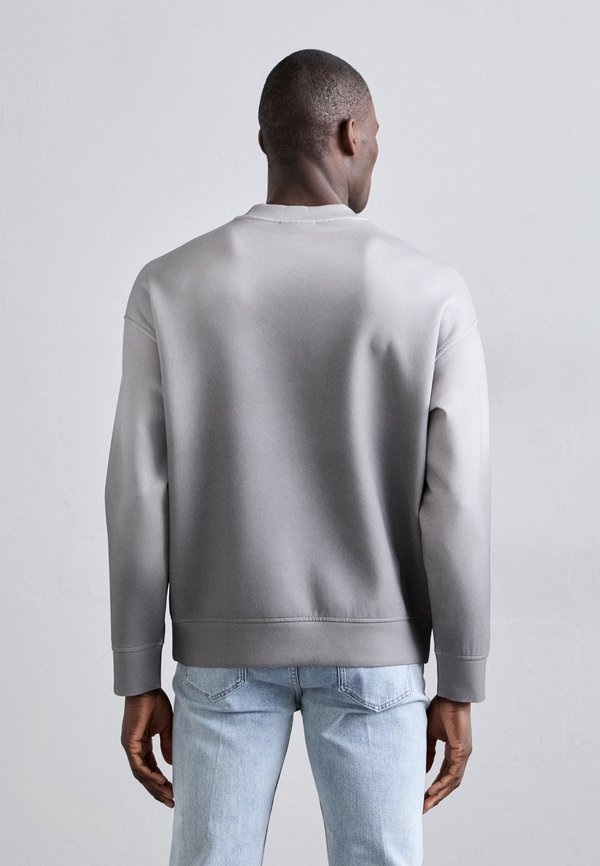 Sweatshirt - drizzle shading4