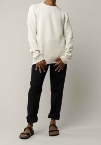 MELA Stickad tröja - beige