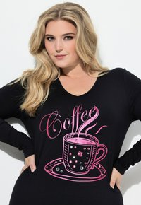 Czarna koszula z długim rękawem z różowym nadrukiem filiżanki kawy z parą, ozdobiona błyszczącymi akcentami i posiadająca dekolt w szpic.