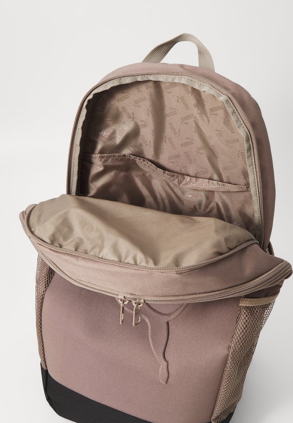 BUZZ  - Rucksack - totally taupe3