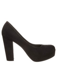 Escarpin haut en velours noir avec un bout rond et un large talon rectangulaire ; présente une plateforme pour plus de hauteur.