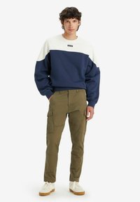 Levi's® LO-BALL - Cargobyxor - olive night
