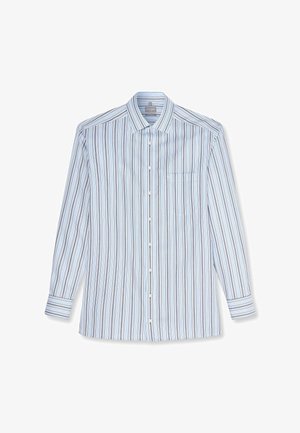Lichtblauw, wit en grijs verticaal gestreept overhemd met lange mouwen, knopen aan de voorkant en borstzak, plat neergelegd op een witte achtergrond.