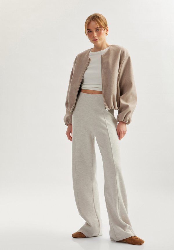 WIDE LEG - Jogginghose - beige