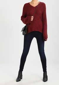 mbyM Maglione - black