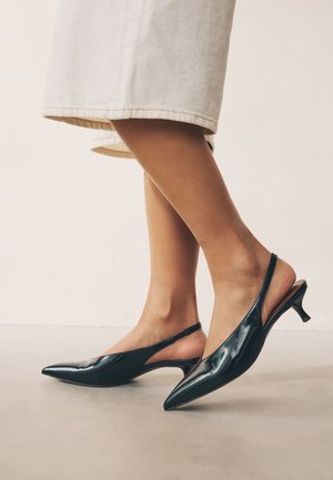 STANDARD/WIDE FIT - FOREVER COMFORT POINT TOE LOW KITTEN  - Klassikalised kontsakingad - black