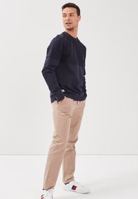 BONOBO Jeans INSTINCT - Chinos - marron