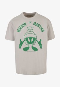 Unselected, lightasphalt