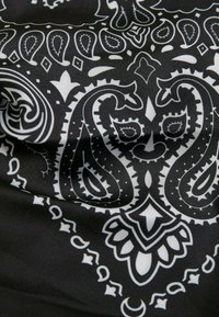 Urban Classics BANDANA UNISEX 2 PACK - Ruta - black orange