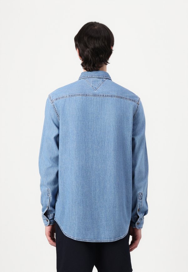 REGULAR SHIRT - Shirt - denim medium3