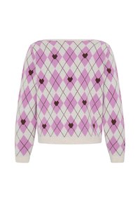 Pull à manches longues avec un motif argyle rose et blanc et de petits cœurs marron au centre de chaque losange rose.