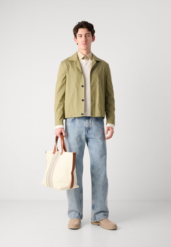 SHACKET - Light jacket4