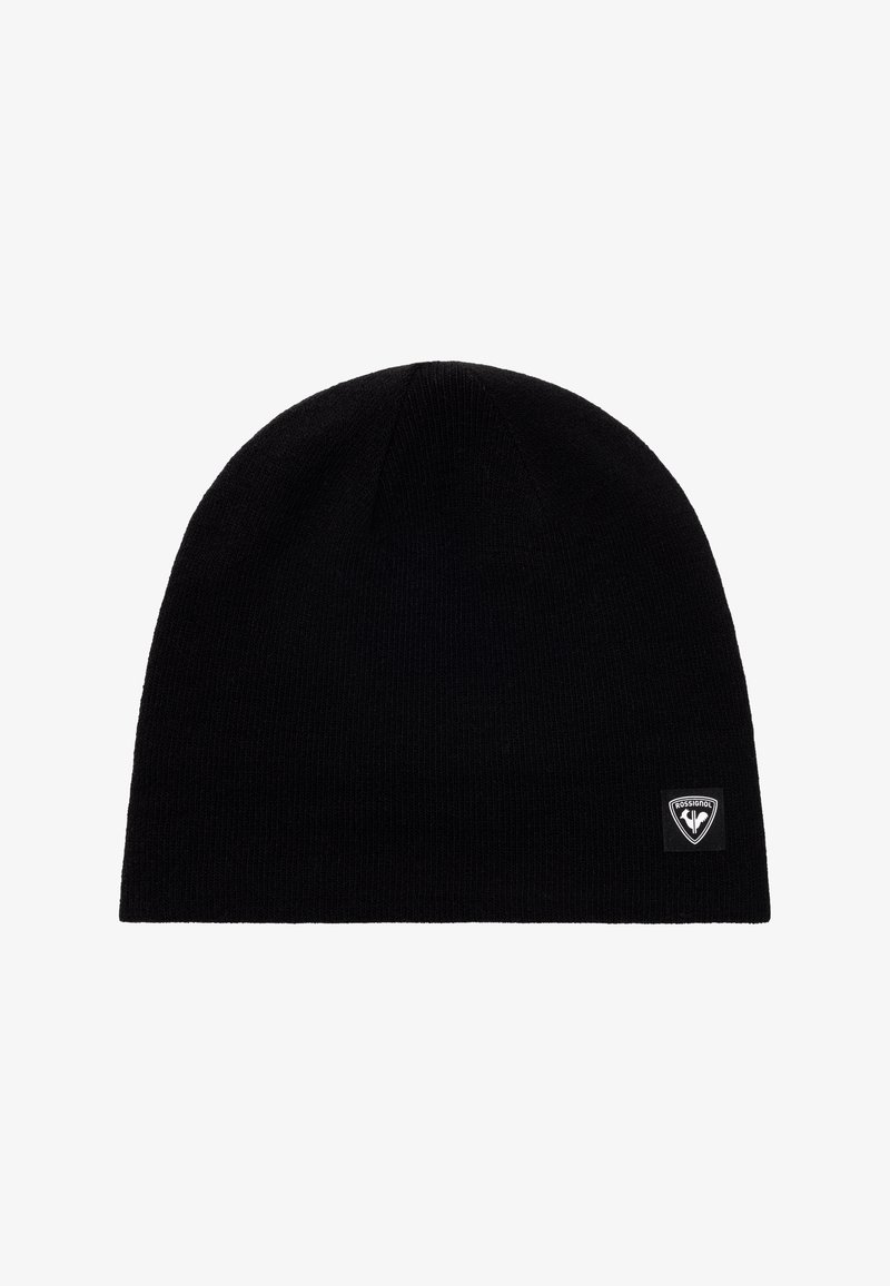 Beanie lavorato a maglia nero con un piccolo patch rettangolare che presenta il logo bianco Rossignol sul bordo inferiore.