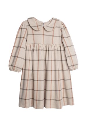 Beżowa suknia dla małego dziecka w brązowo-pomarańczową kratkę, z długimi bufkami, marszczonym pasem i zaokrąglonym kołnierzykiem typu Peter Pan.