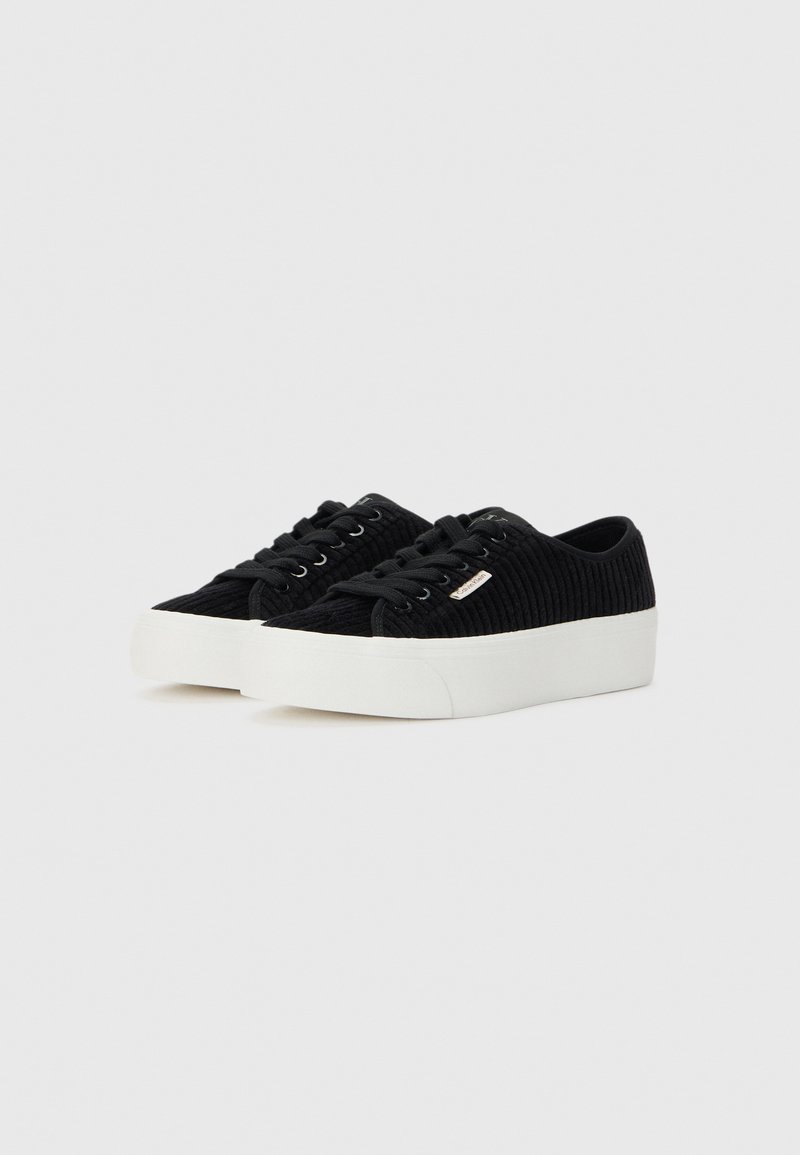 Calvin Klein Jeans VULC - Tenisky - black