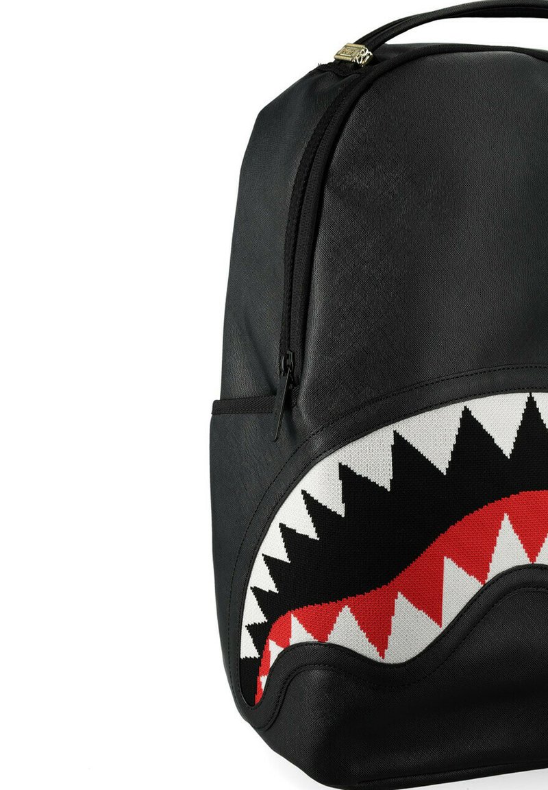 Zaino Sprayground usata, edizione limitata squalo 🎒! (Usato) a Lugano
