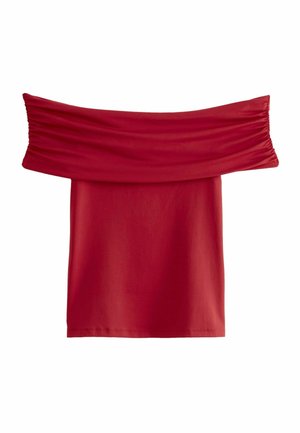 Punane õlavarrelt avatud topp, mille kaeluse juures on kogutud kangas. Sile, veniv materjal; põlvepikkune disain, nähtavate mustrite või metallosadeta.