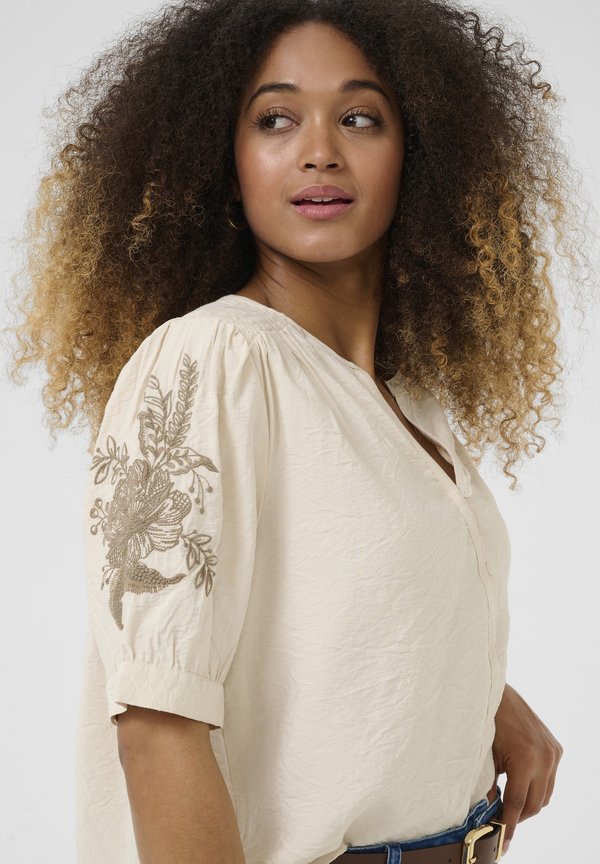 JUNE - Bluse - ancient scroll