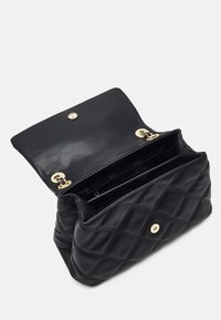 Steve Madden BJOLENE - Skulderveske - black/gold