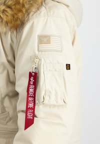 Alpha Industries POLAR UNISEX - Parka - vintage white