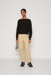 ONLY Petite ONLBRYNN LIFE STRUCTURE - Maglione - black