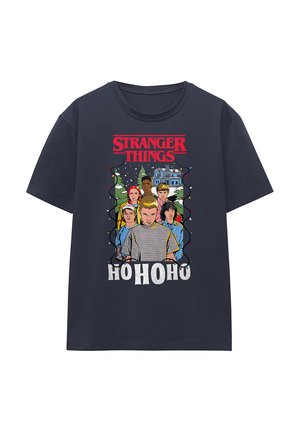 STRANGER THINGS GROUP HO HO HO CHRISTMAS - Print T-shirt - dark blue
