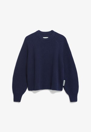 Navyblauwe gebreide sweater met een ronde hals, raglanmouwen en een cropped zoom. Bevat een gestructureerd patroon en een klein label aan de zijkant.
