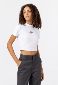 Unselected, white