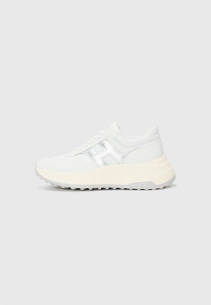 HOGAN Baskets basses - white