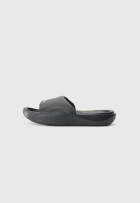 Jordan JORDAN FRANCHISE SLIDE Sandales de bain black/noir