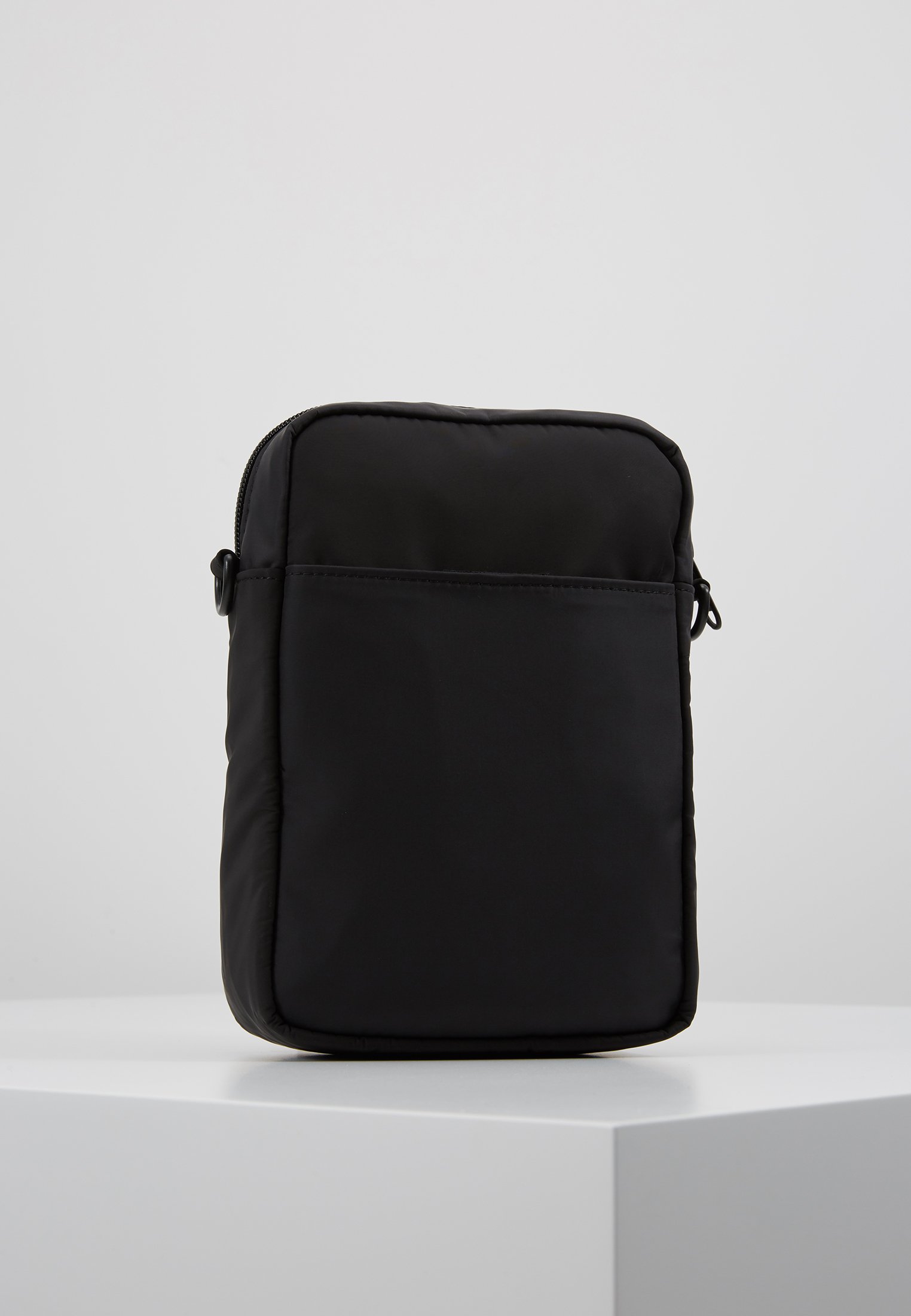 Samsøe Samsøe ASTAK BAG Skulderveske black Zalando.no Samsøe Samsøe ASTAK BAG Skulderveske black Zalando.no