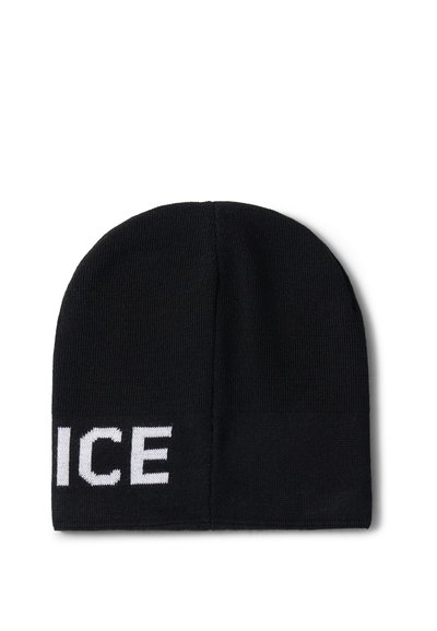 Czarna dzianinowa czapka z dopasowanym krojem. Na przodzie wyróżnia się wyraźny biały napis "ICE". Miękka tekstura, elastyczne dopasowanie.