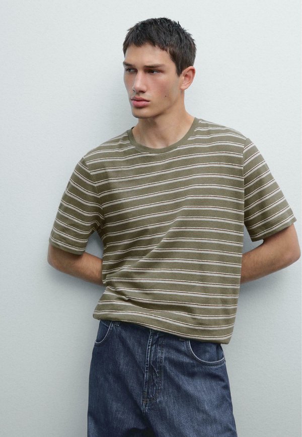 STRIPED  - Print T-shirt