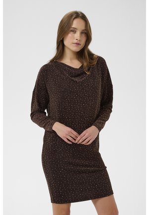 Saint Tropez NOELLASZ DRESS - Freizeitkleid - fudge