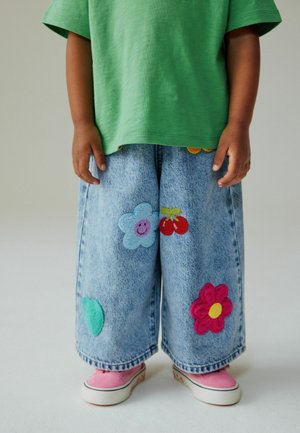 CROCHET EMBELLISHED WIDE  - Relaxed fit jeans - mid blue