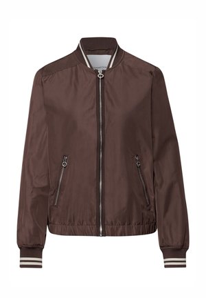 Veste bomber marron avec fermeture éclair frontale argentée, poches latérales zippées, poignets côtelés avec rayures blanches et col côtelé.