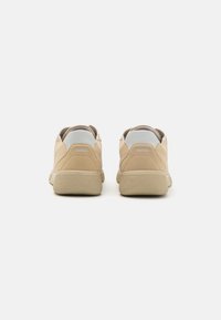 HUGO RIVEN - Joggesko - medium beige