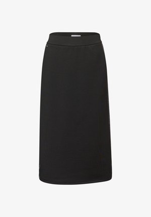 Gonna nera dritta, lunghezza al ginocchio, con una cintura liscia e cuciture minime, mostrata su sfondo bianco.