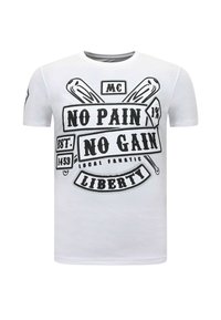 Wit T-shirt met zwarte tekst "No Pain No Gain", gekruiste knuppels en extra tekst "MC", "1%", "Est. 1453" en "Liberty".
