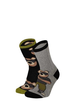 Paar Knöchelsocken, eines schwarz mit olivgrünem Saum, eines grau mit schwarzem Saum, beide mit einem Comic-Bären, der Sonnenbrille und Freizeitkleidung trägt.