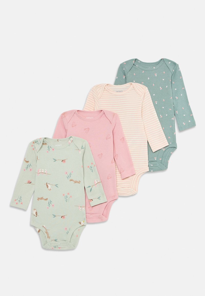 Vier langärmelige Baby-Bodysuits aus weicher Baumwolle: grün mit Tiermuster, rosa mit Blumenmuster, cremefarben gestreift und einfarbig teal mit kleinen Mustern.